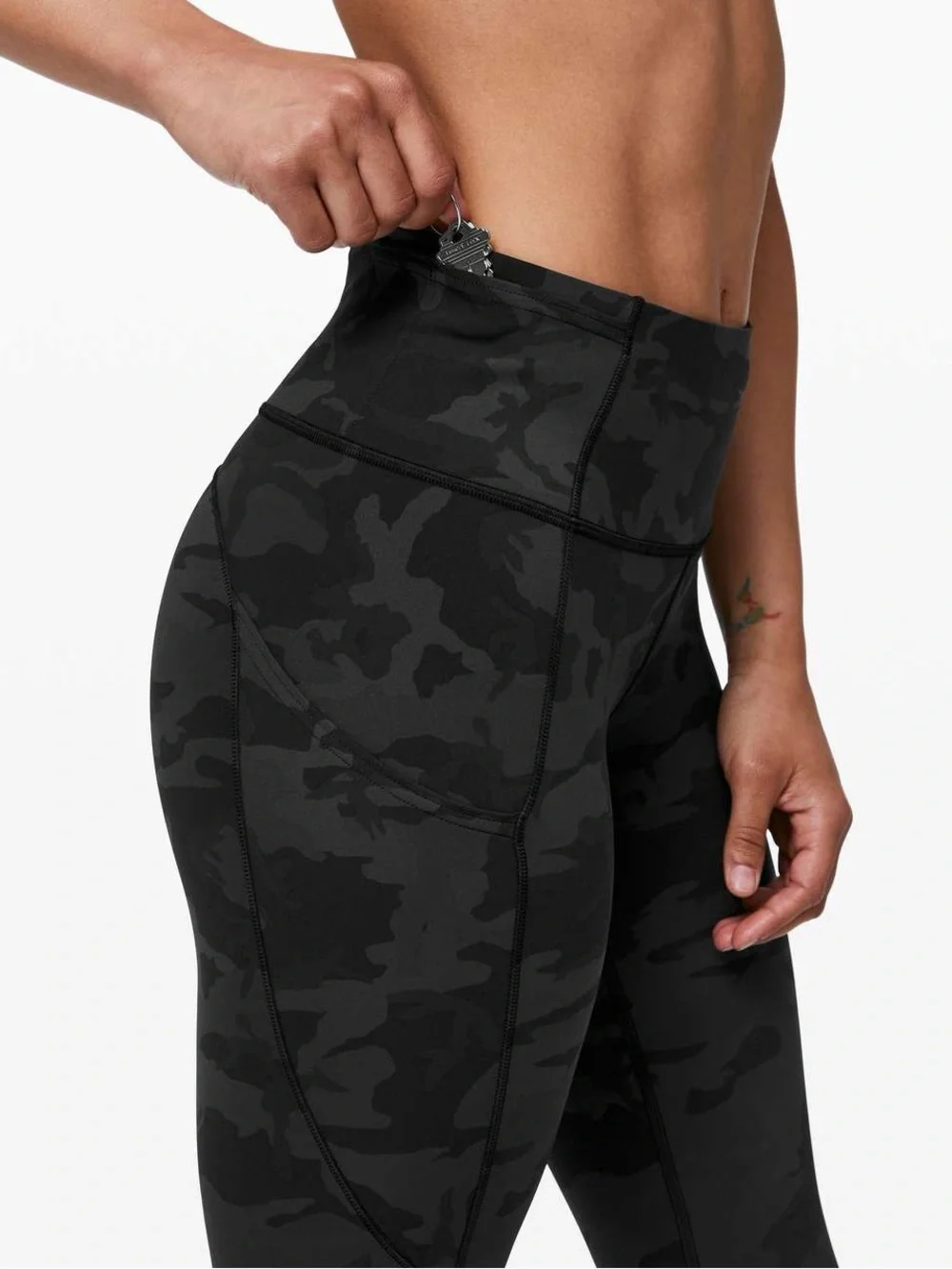 Lululemon Fast and Free Crop II 19 inch Camo Multi Grey Size 10